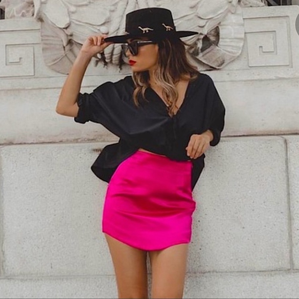 ZARA HOT PINK FUCHSIA SATIN MINI SKIRT S